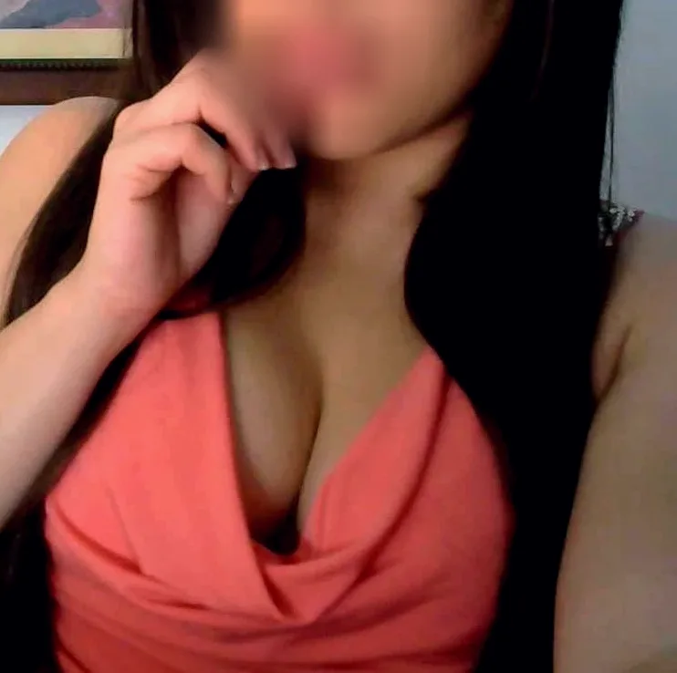 Evi, 32