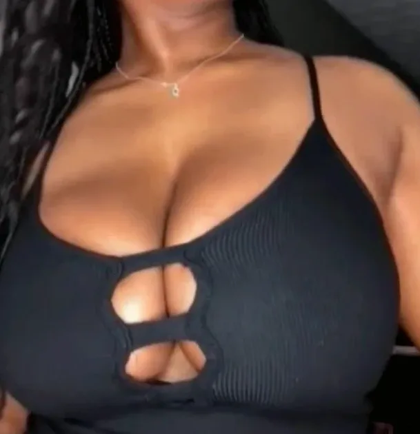 Vera, 25